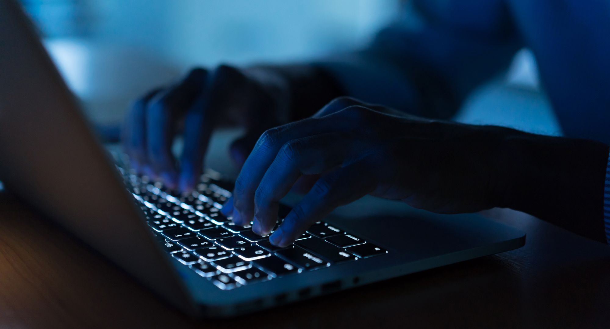 Przestępcy podszywając się pod Zakład Ubezpieczeń Społecznych mogą przejąć kontrolę nad Twoim komputerem